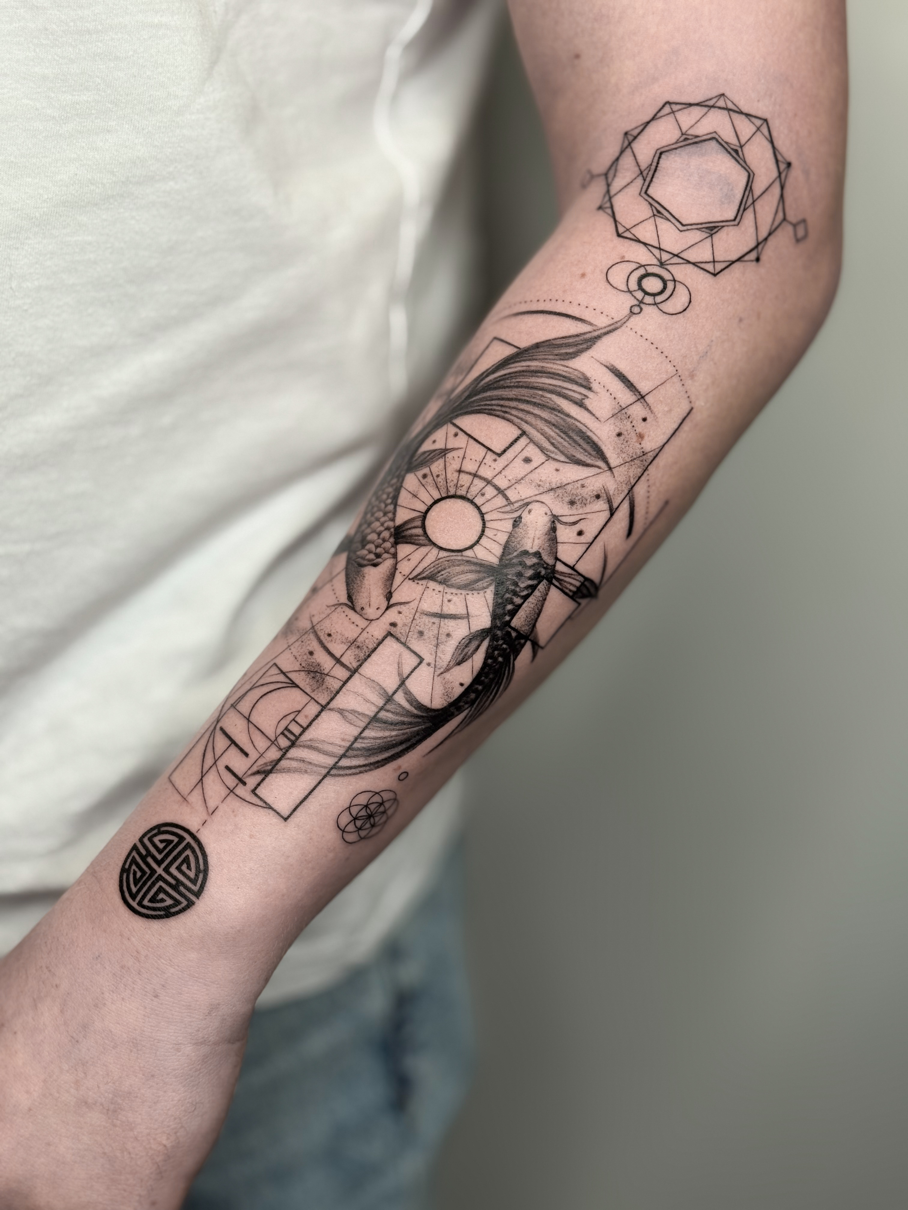 Emotionales Conceptual Tattoo — Geschichte in Tinte