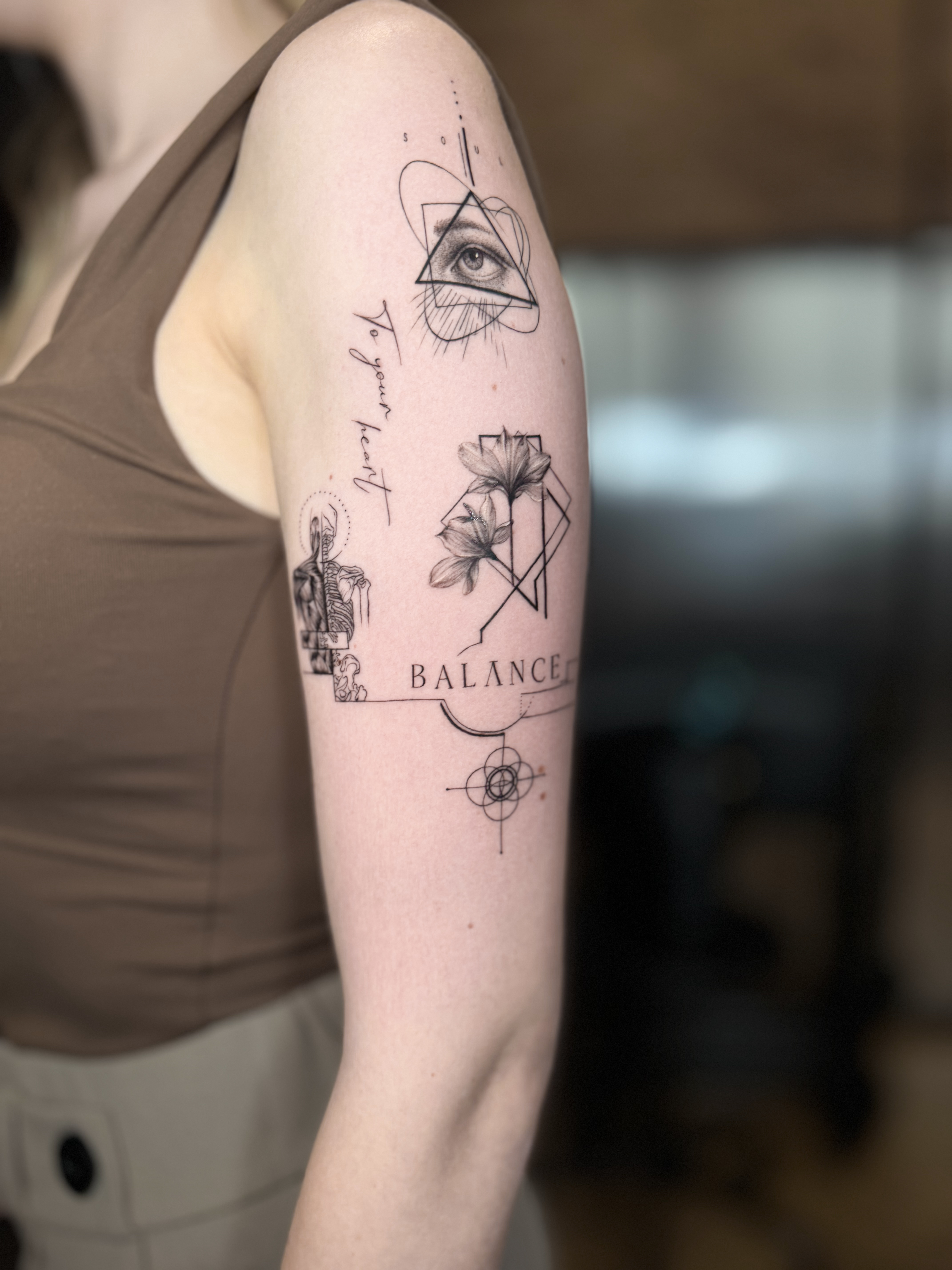 Philosophisches Concept-Tattoo mit Linienkunst